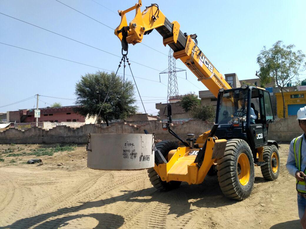TELE-HANDLER CRANES